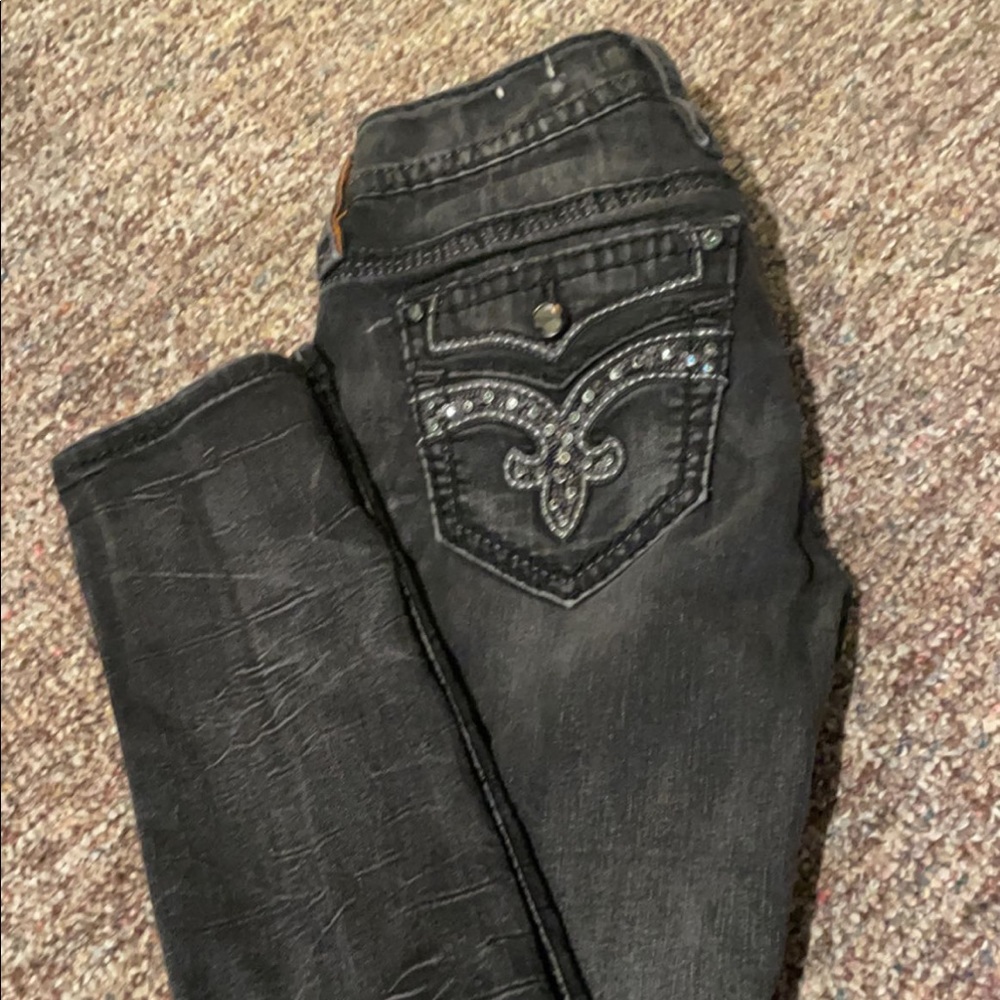 Woman’s Black Rock Revival Skinny Jeans